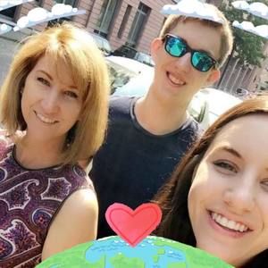 Meet your Posher, Laurel